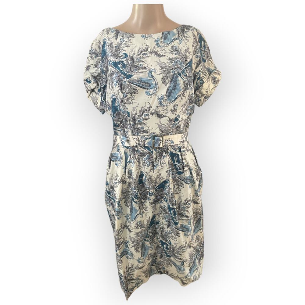 Vintage no label sizing in pictures, late 1960s belted dress EUC